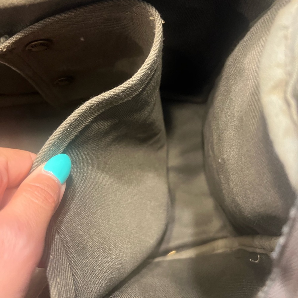 Filson Sportsman Utility Style 266 Bag in Otter Green - Picture 11 of 16